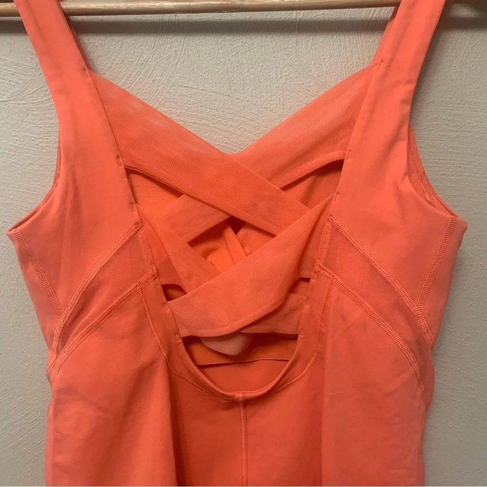 Lululemon Rise and Flow Tank Size 6